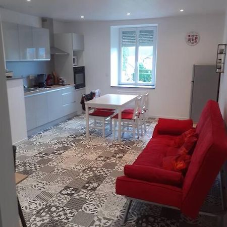Frasne Logement Entier. Gite Les Brimbelles Buitenkant foto