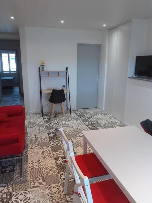 Frasne Logement Entier. Gite Les Brimbelles Buitenkant foto